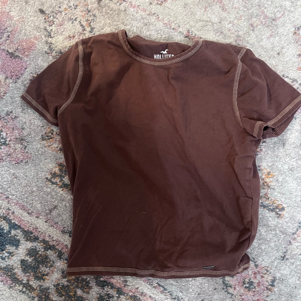 Hollister baby tee